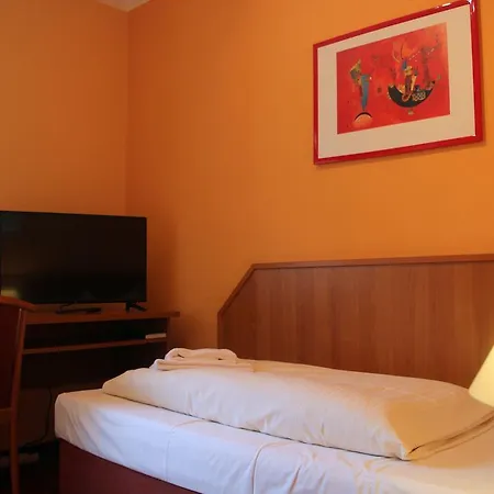 Hotel Am Garni 3*